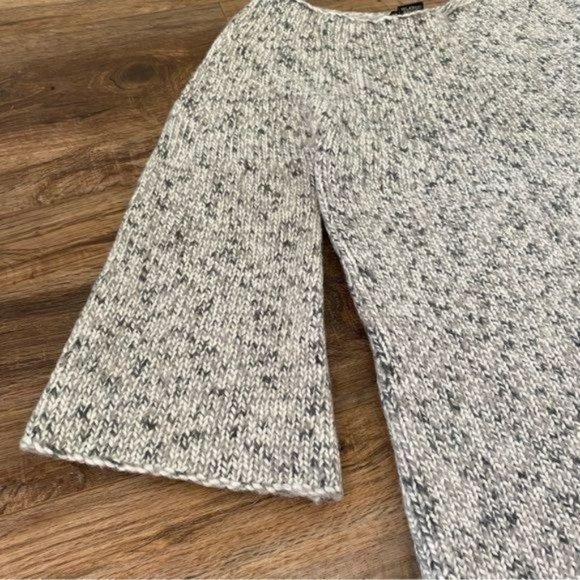 BCBGMAXAZRIA Wool blend Square neck thick knit Sweater Grey Size XS-S LIKE NEW - Picture 4 of 9